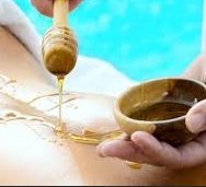 mézmasszázs vagy mézes masszázs